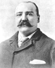 Conférencier en 1898.