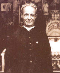 Le bienheureux Frère André en 1906. Le bienheureux Frère André en 1906.