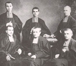 Frères de Saint-Gabriel à leur arrivée au Canada. Frères de Saint-Gabriel à leur arrivée au Canada.