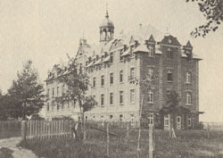 Monastère de Mistassini, construit par Dom Pacôme Monastère de Mistassini, construit par Dom Pacôme