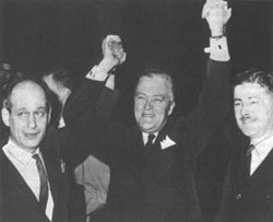 René Lévesque, Jean Lesage et Paul Gérin-Lajoie. René Lévesque, Jean Lesage et Paul Gérin-Lajoie.