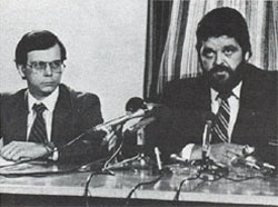 Rémi Smith et Léo Robert, dirigeants de la Société Franco-Manitobaine. Rémi Smith et Léo Robert, dirigeants de la Société Franco-Manitobaine.