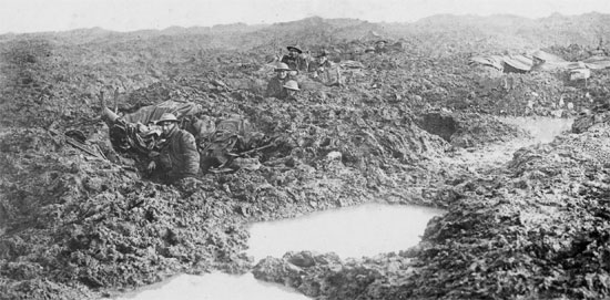 Compagnie de mitrailleurs à Passchendaele.