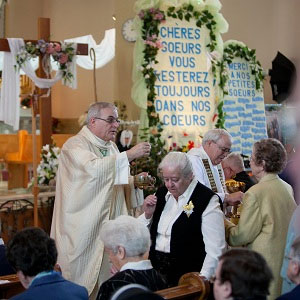 Sœurs des Saints Noms de Jésus et de Marie