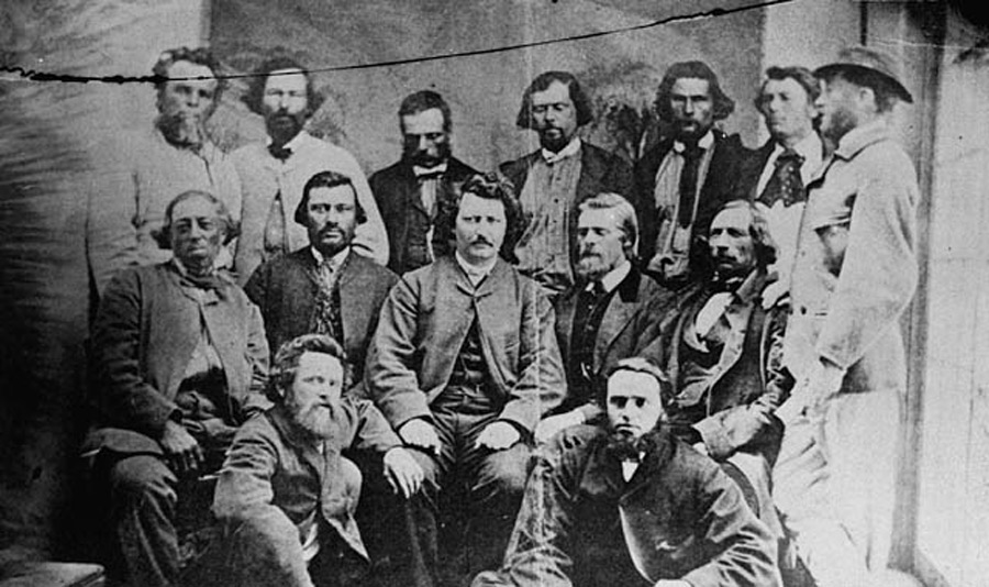 Le gouvernement provisoire des Métis, autour de Riel Le gouvernement provisoire des Métis, autour de Riel